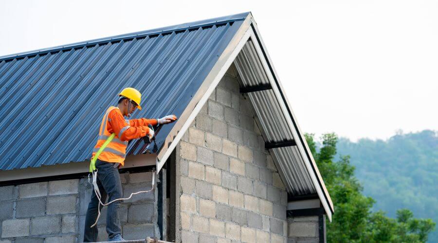 Professional gutter cleaning in Masonic Home, KY